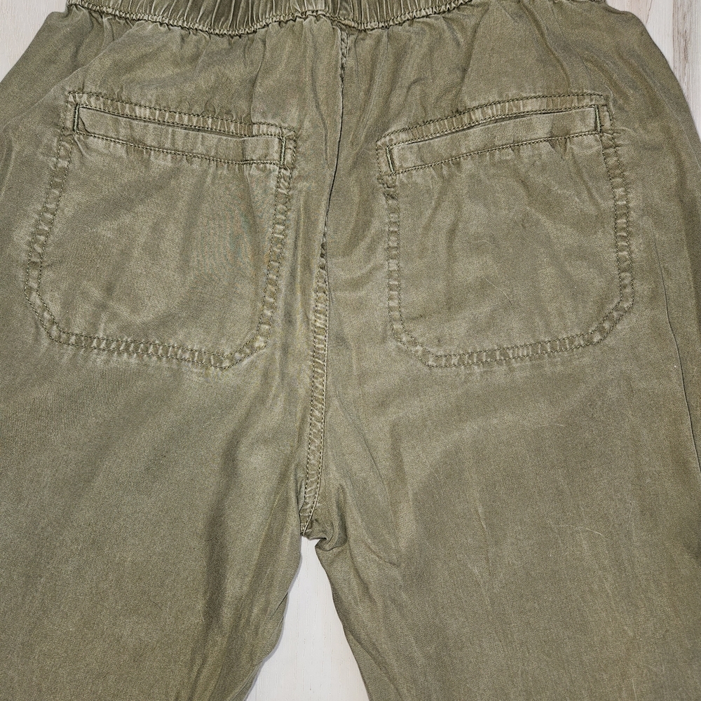 SO High Rise Jogger Pants Olive Green Smocked Waist  Women's Size Small - Picture 10 of 12